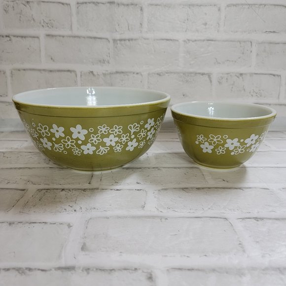 Pyrex Other - VINTAGE PYREX SPRING BLOSSOM MIXING BOWLS - SET OF 2
